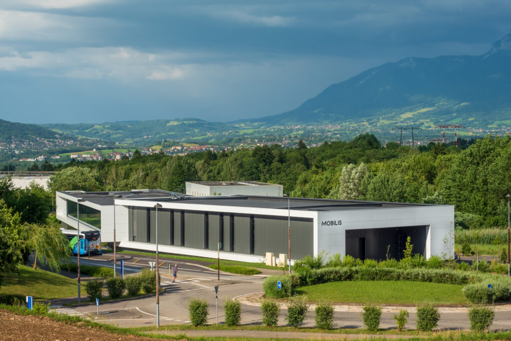 une photo de l'usine Mobilis